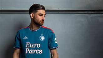 今夜费耶诺德调整名单以备国王杯，门线救险环节打磨，信心回归，临场指挥获称赞的简单介绍