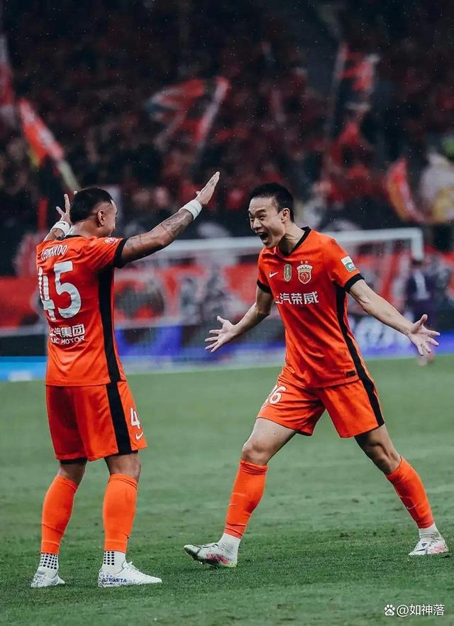 kaiyun体育安全登录-包含里程碑夜！上海海港豪取连胜；欧超杯冲刺阶段刷纪录；压力陡增；球队文化再被提及的词条